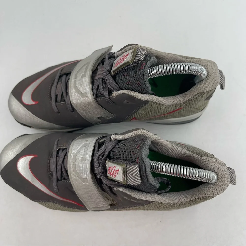 🥾 Nike Kids CJ Trainer 2 GS Metallic Grey Red Shoes Sneakers - Size 7 Youth